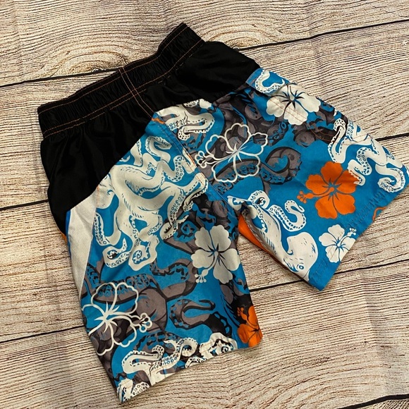 Swim trunks (2 for $10) - Picture 3 of 5
